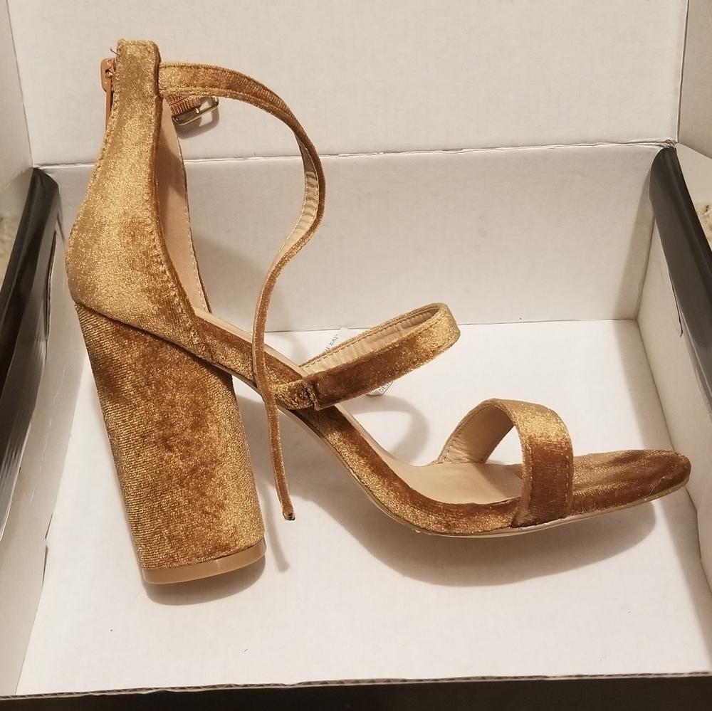 velvet heels